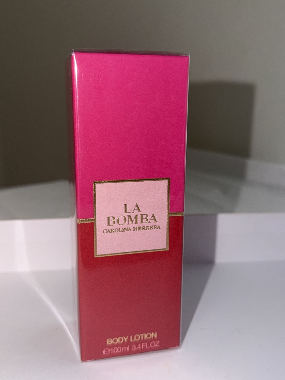 New,unopened &Authentic Carolina Herrera La Bomba full size Body Lotionn@